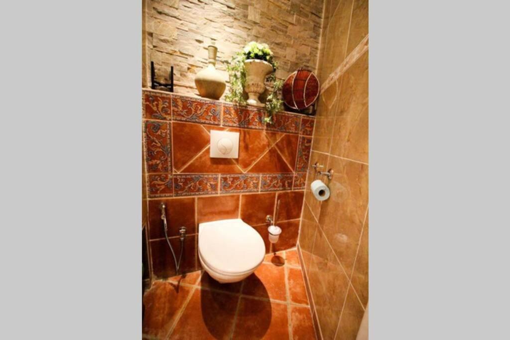 Grand Pour 4 Personnes/ Cours Lieutaud * Marsella